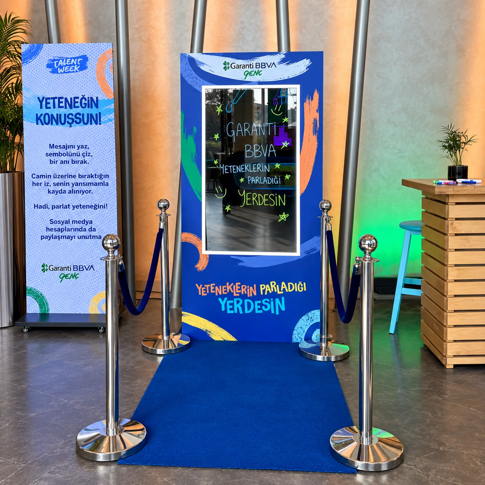 Kirala Bizden Message Booth Mesaj Kabini fotoğraf aktivitesi kiralama